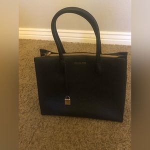 Michael Kors Mercer Extra-Large Leather Tote
